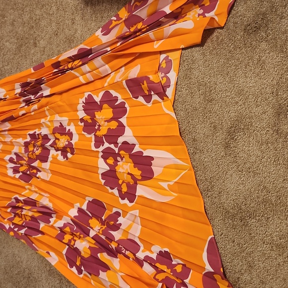 NWT Milk & Honey Floral Maxi Dress-small - Picture 9 of 12